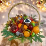 Our Christmas Holiday Gift Basket offers a variety of fresh fruits, dry fruits, chocolate-covered strawberries, macarons, and chocolate-covered pines, perfect for holiday celebrations.