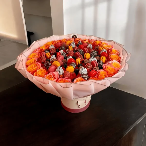 Gourmet Extra Large Strawberry Bouquet with macarons and chocolates