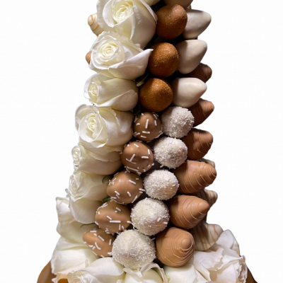 Caramel Chocolate Covered Strawberries Tower