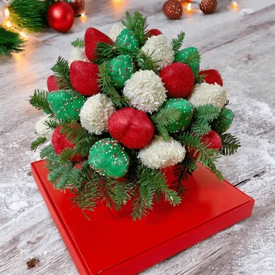 Festive box of 40 chocolate-covered strawberries, with real pine to add a holiday scent and charm.