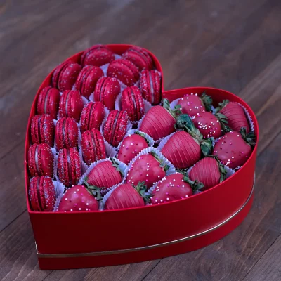 Perfect Valentine's gift for health-conscious lovers: Red Berry Box