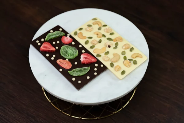 Image of WOW Bouquet's combination chocolate bars featuring white and dark chocolate with nuts and dried fruits.