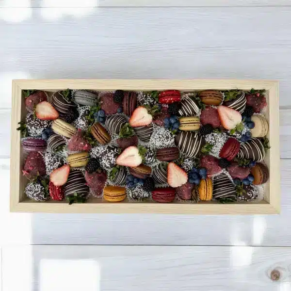 Top view of Chocolate Strawberry & Macaron Gift Tray with hand-dipped Belgian chocolate strawberries and assorted macarons.