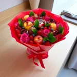 Birthday fruit arrangement with flowers and berries – WOWBouquet delivery