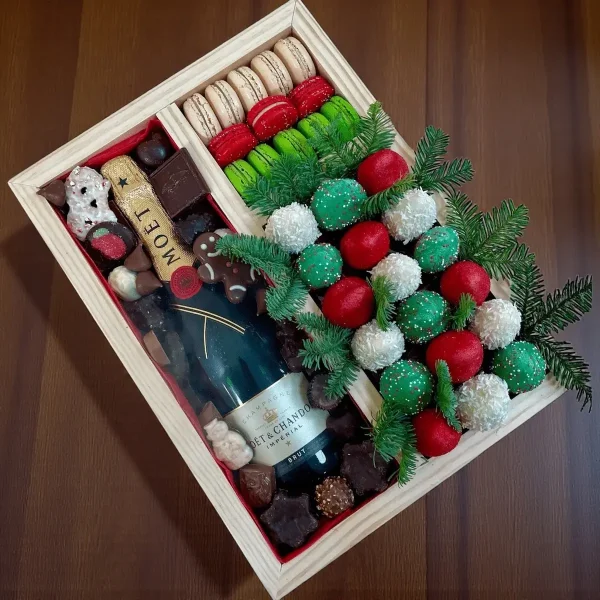 WOWBouquet holiday champagne gift box arranged for Christmas celebration